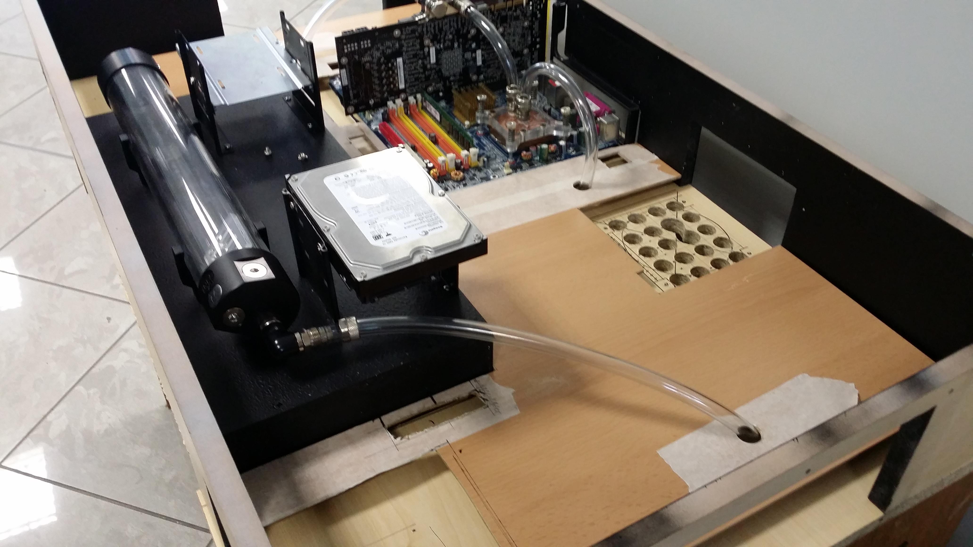 S7 Desk 2014 - By S7 design