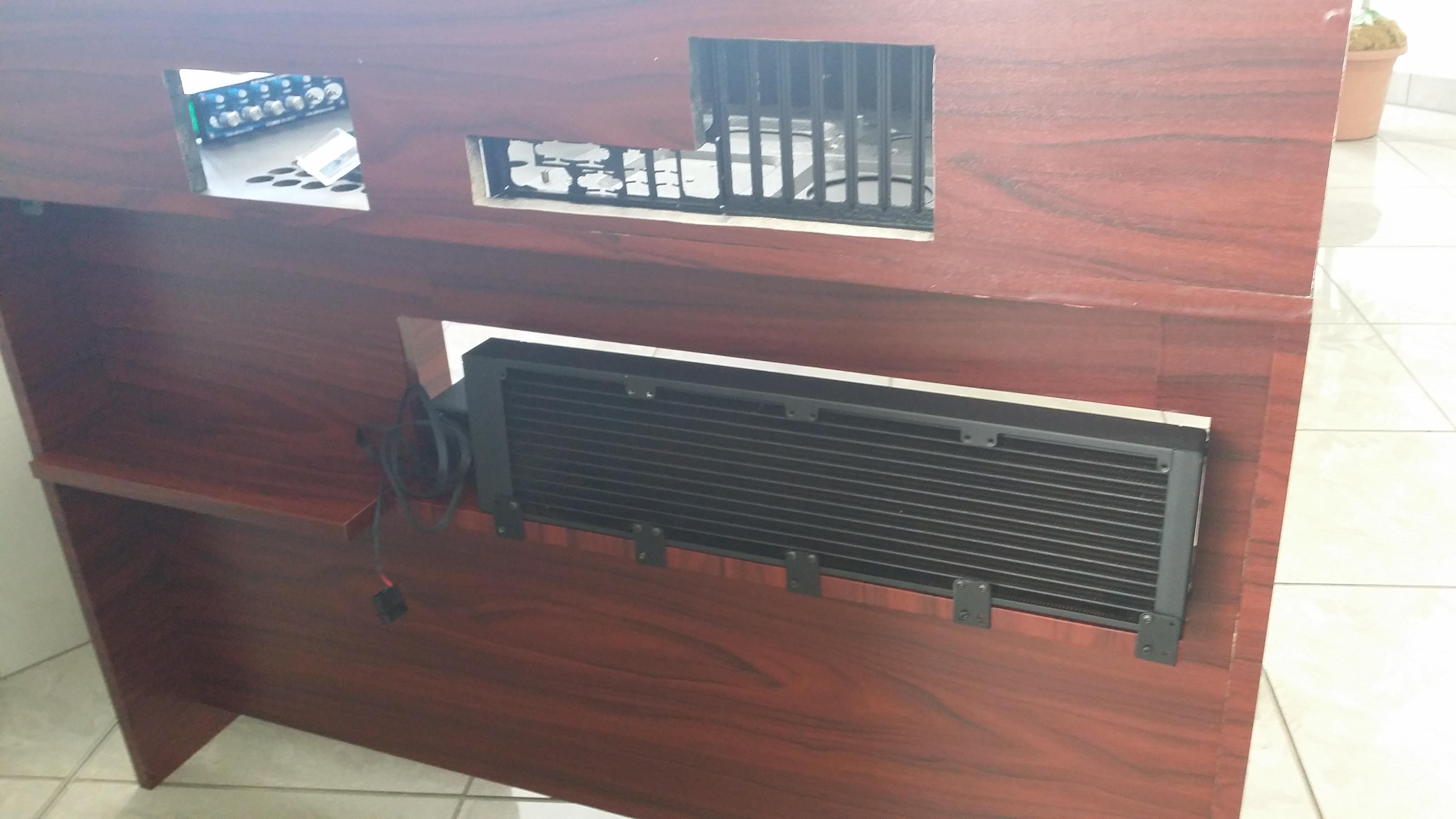 S7 Desk 2014 - By S7 design